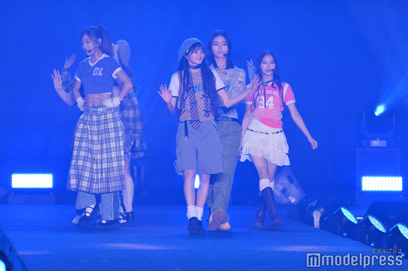 Girls2（C）モデルプレス