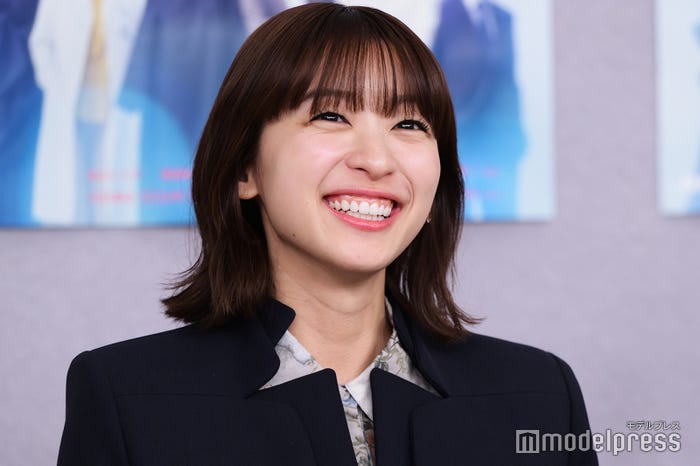 鳴海唯(C)モデルプレス