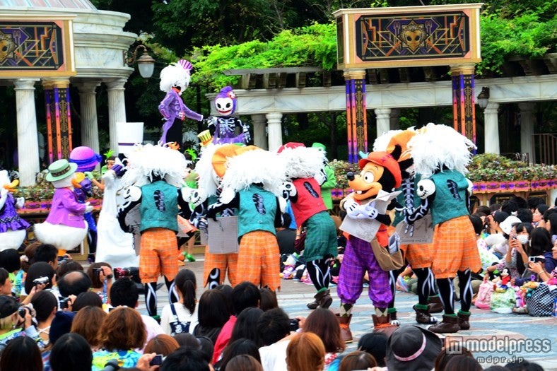 「ニューヨーク・ハロウィーン・フォリーズ」マックス