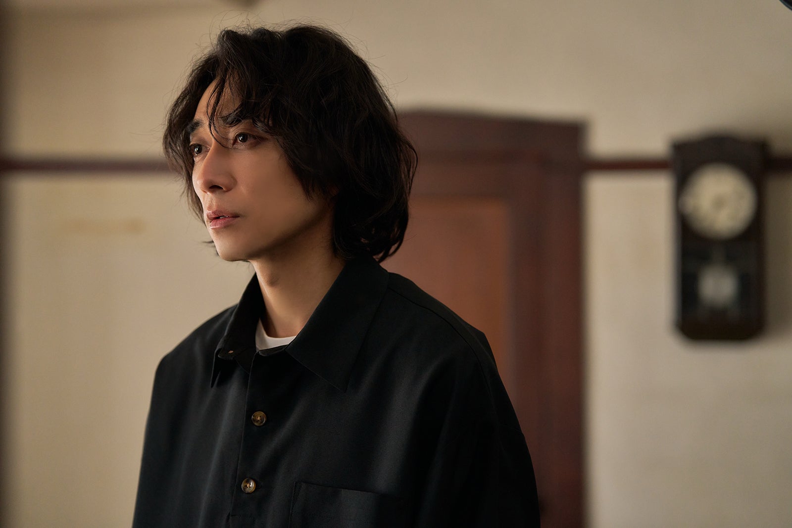 「スモークブルーの雨のち晴れ」渋谷謙人（C）読売テレビ