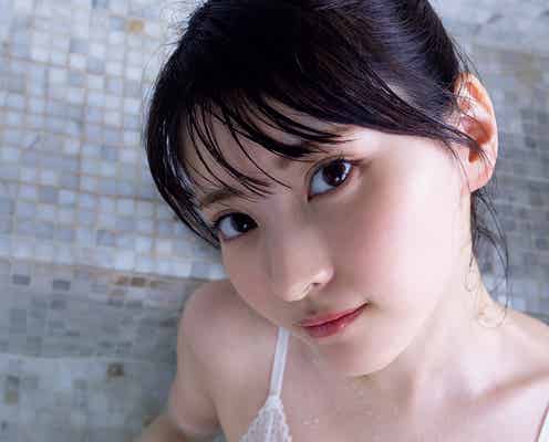 #ババババンビ・小鳥遊るい、フレッシュな色白ボディで魅了