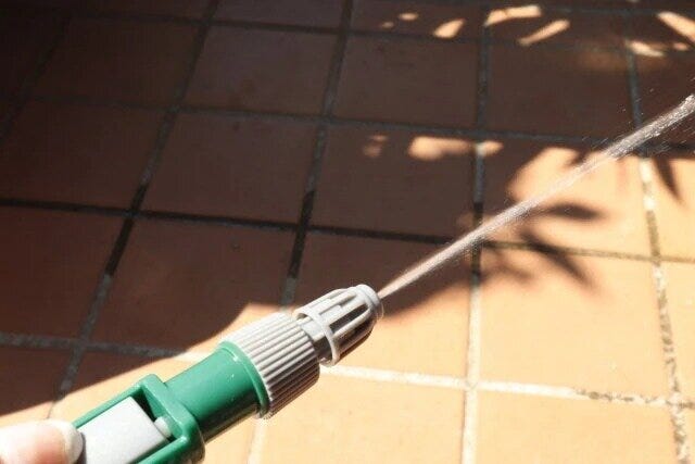 ダイソー 加圧式霧吹き(ペットボトル用) ダイソー 加圧式霧吹き(ペットボトル用)