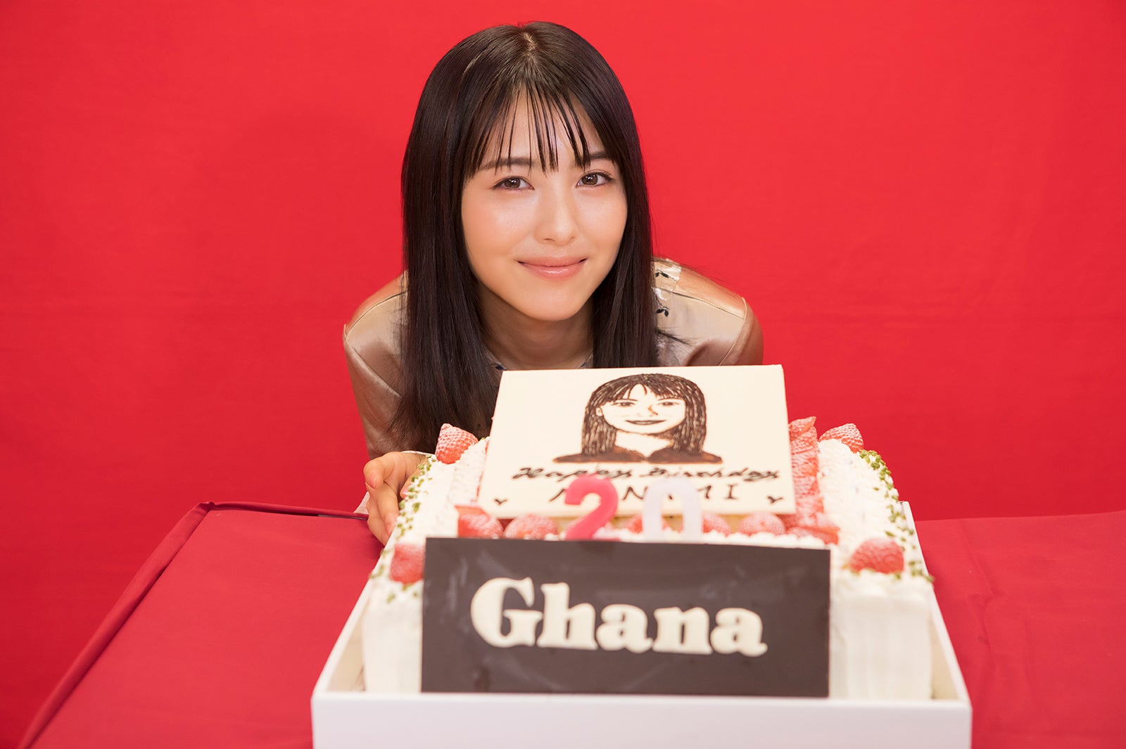 浜辺美波（提供画像）