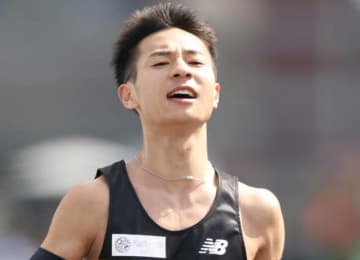 マラソンの赤崎夫妻が納車報告「夢一つ叶いました」と笑顔 SNS「いいなー」「カッコ良すぎる。。。」「大事に走って下さいね」