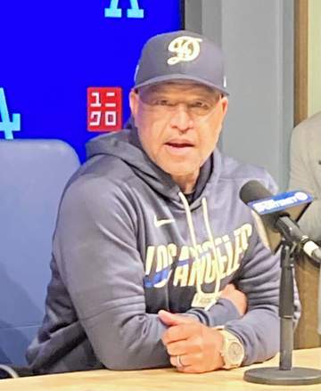大谷翔平 次カード・パドレス戦で復帰へ ロバーツ監督が会見で「可能性は十分にある」打撃＆走塁練習クリアで 最短復帰は日本時間24日
