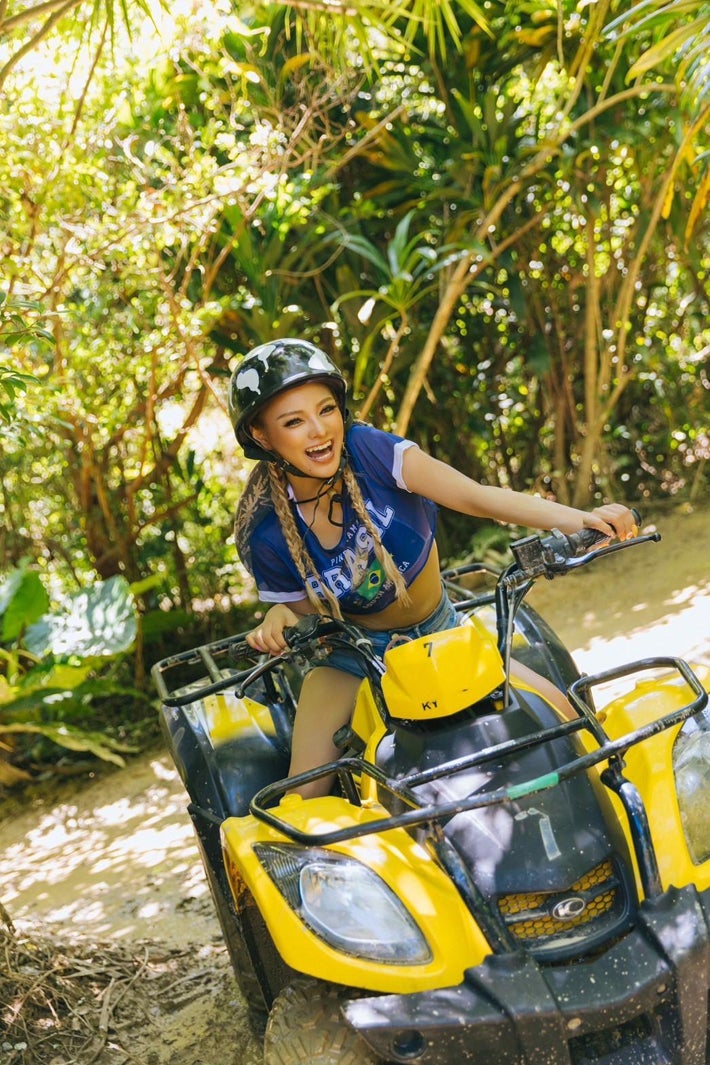 まぁみ2nd写真集「ちゃおっすぽいーん」より（提供写真）