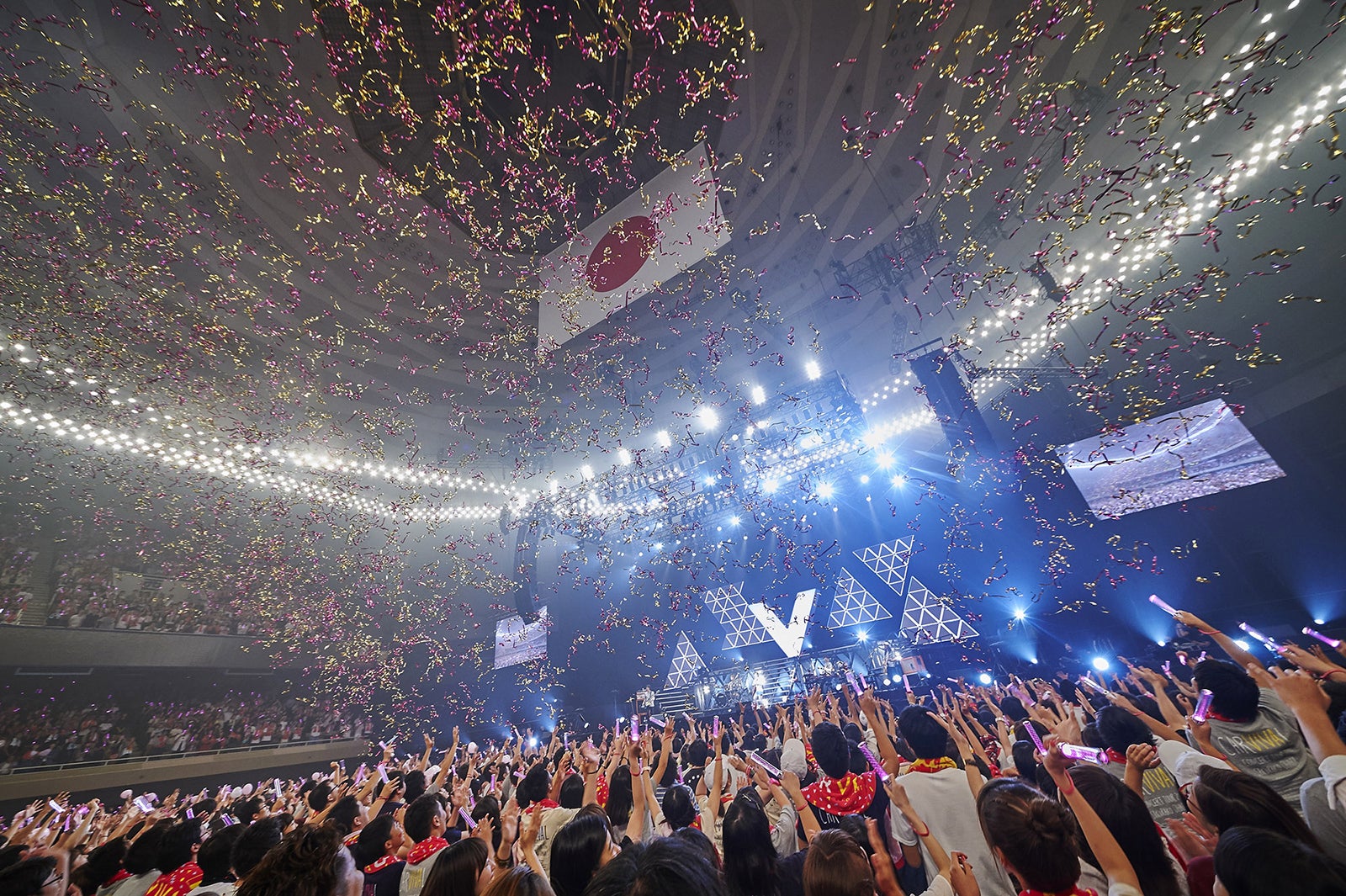 『大原櫻子 CONCERT TOUR 2016 ～CARVIVAL～』／撮影：川嶋謙吾（田中聖太郎写真事務所）