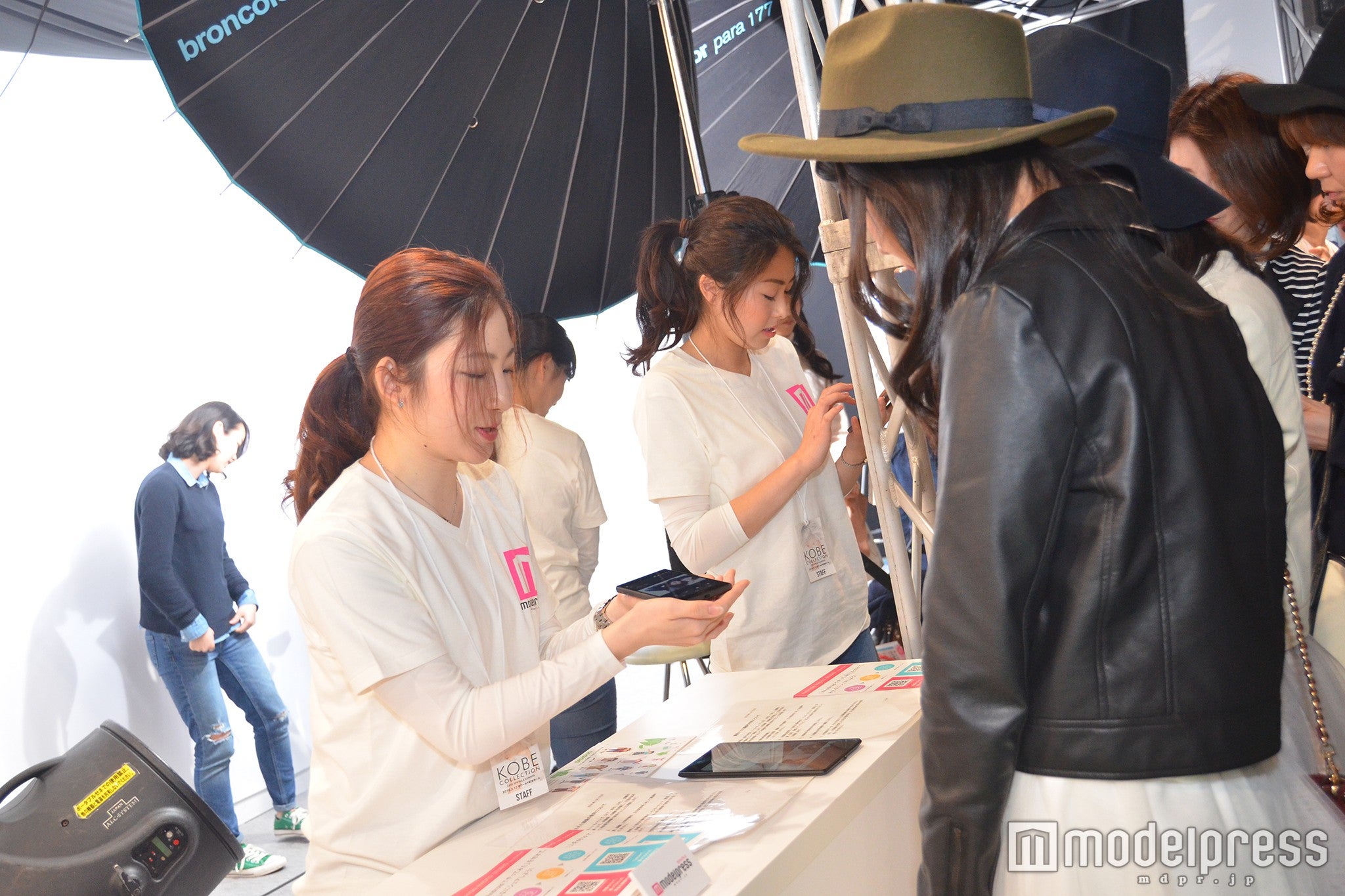 「神戸コレクション2016 SPRING／SUMMER」で設営されたフォトセッションブース「FASHION PHOTO STUDIO by Android」の様子（C）モデルプレス