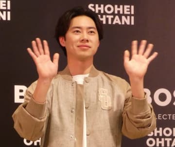 「虎に翼」俳優 BOSS大谷翔平モデル着用で登場「毎日着たくなる」 大谷本人の濡れ髪モデル姿も反響