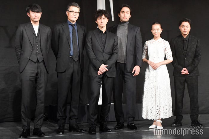 (左から)藤井道人監督、田中哲司、安藤政信、阿部進之介、清原果耶、山田孝之 (C)モデルプレス
