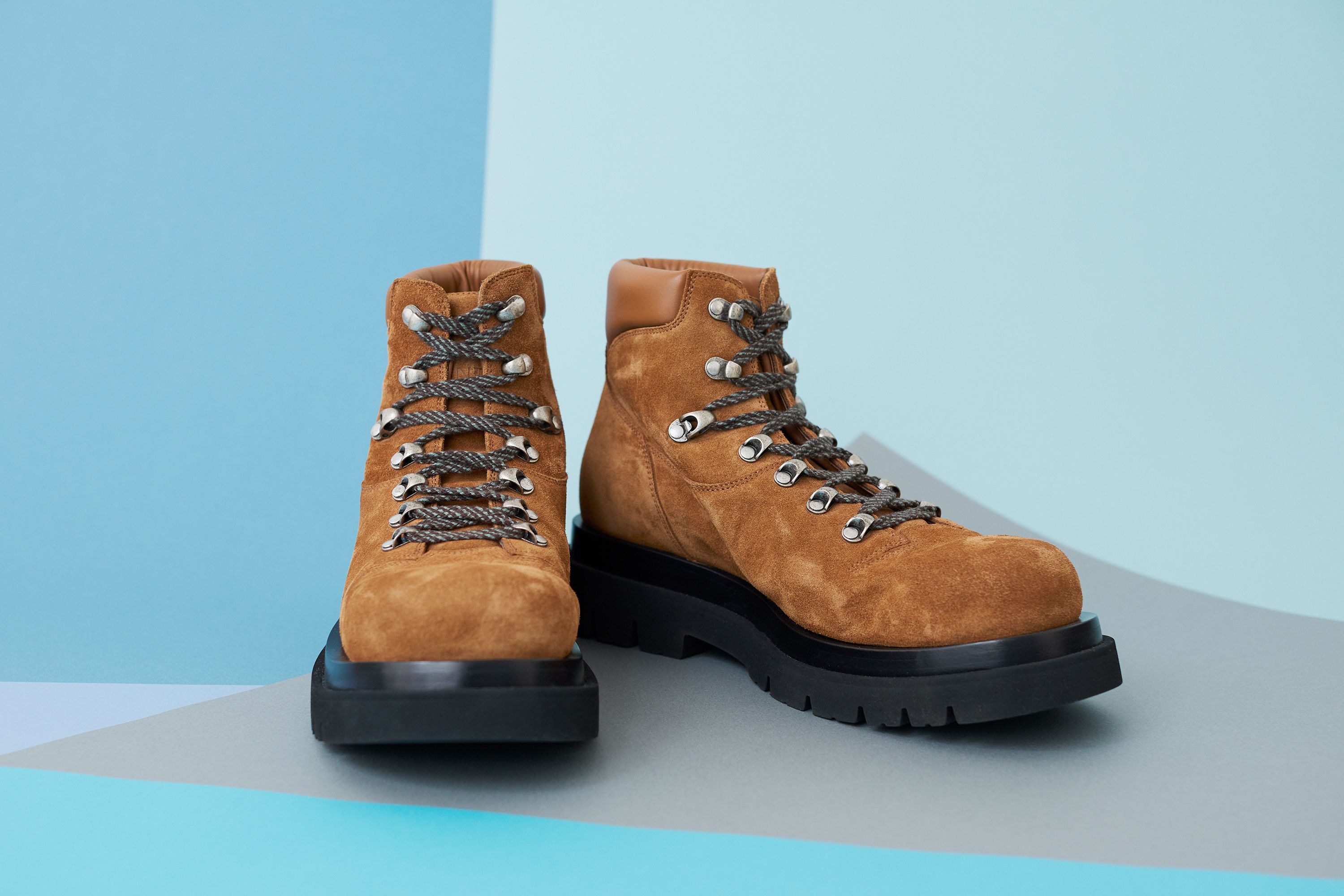 ルイ・ヴィトンからエルメス、ザ・ロウまで、冬の決定打、ブーツ＆レザーシューズ選び