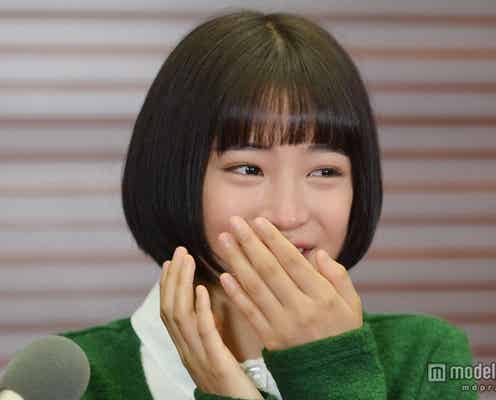 「Seventeen」広瀬すず、サプライズに涙「実感がわかない」