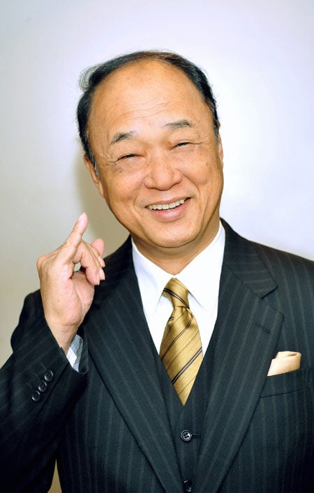 あかねの通う高校の教頭先生を演じる田山涼成(c)NTV