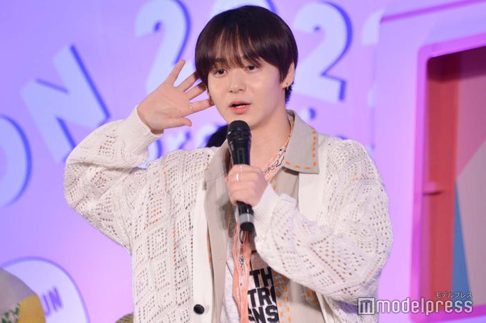 「IT’S A BOP」の振りをレクチャーする太田駿静 (C)モデルプレス