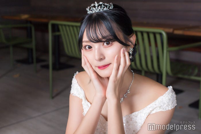 八木梨早さん(C)モデルプレス