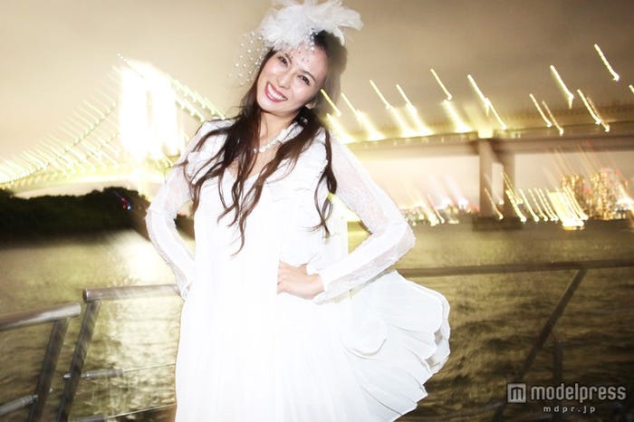 柴咲コウ photographed by LESLIE KEE