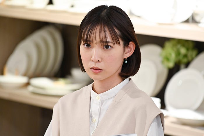 牧野莉佳 (C)カンテレ