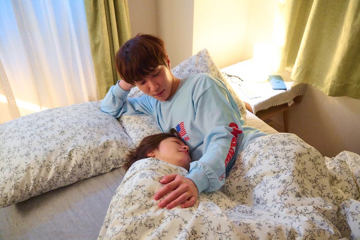 中村アン、渡辺翔太「青島くんはいじわる」第6話より(C)テレビ朝日