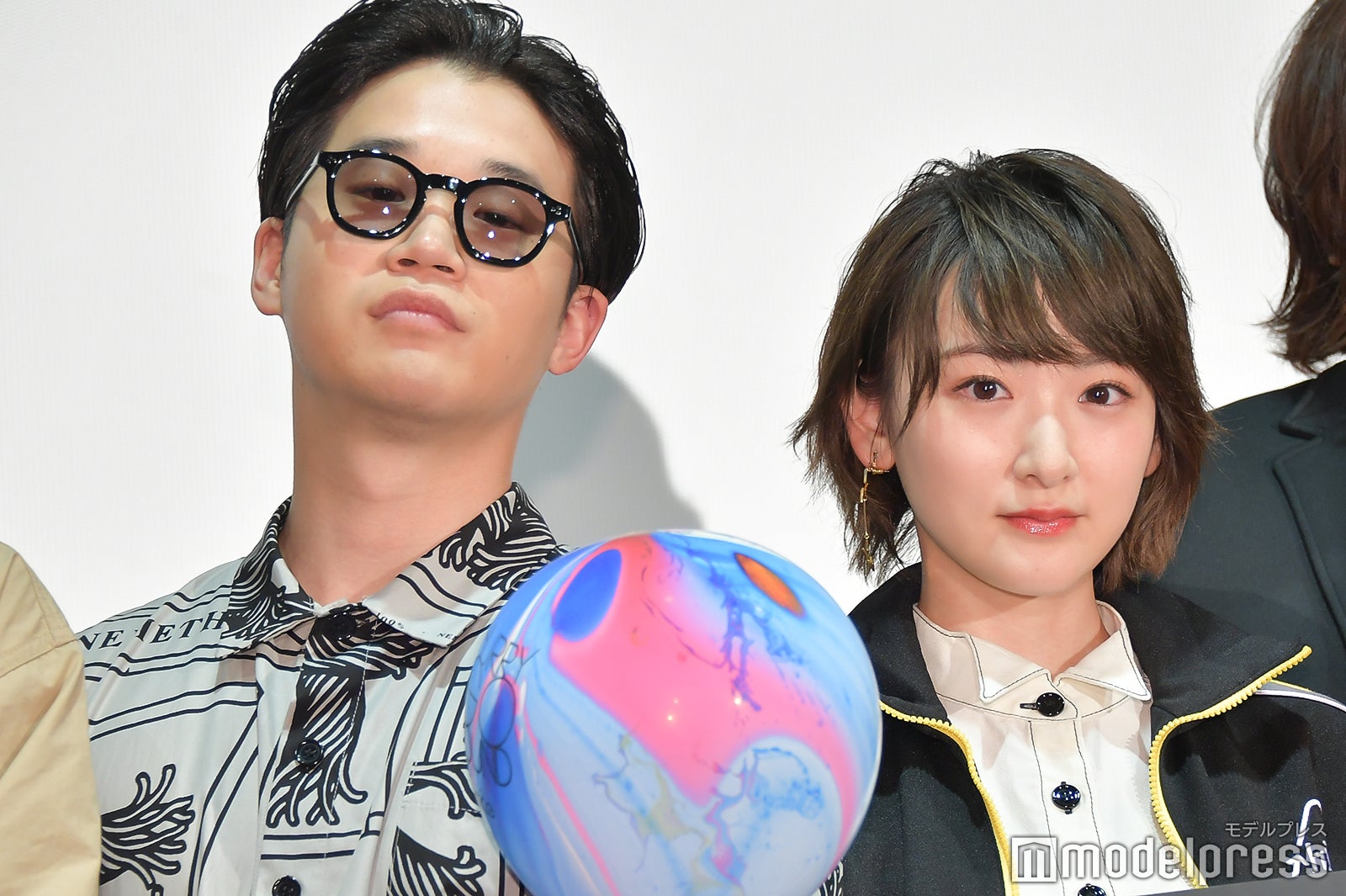 矢本悠馬、生駒里奈（C）モデルプレス