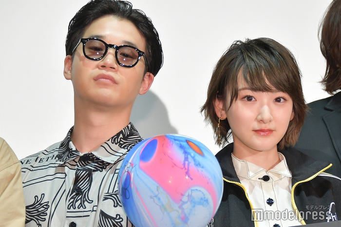 矢本悠馬、生駒里奈(C)モデルプレス