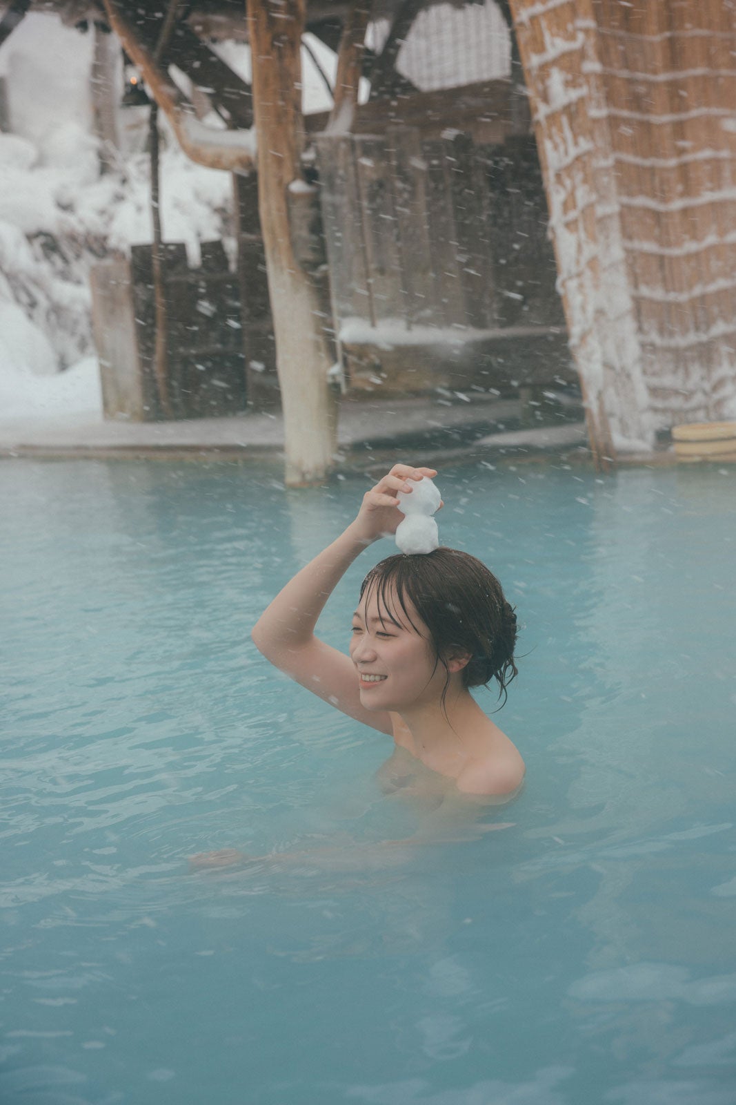 秋元真夏「淡淡」撮影／東京祐