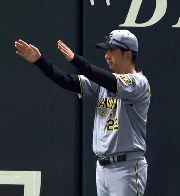 阪神・藤川監督 七回守備でリクエストも覆らず 本塁クロスプレー 微妙なタイミングも判定はセーフで変わらず失点