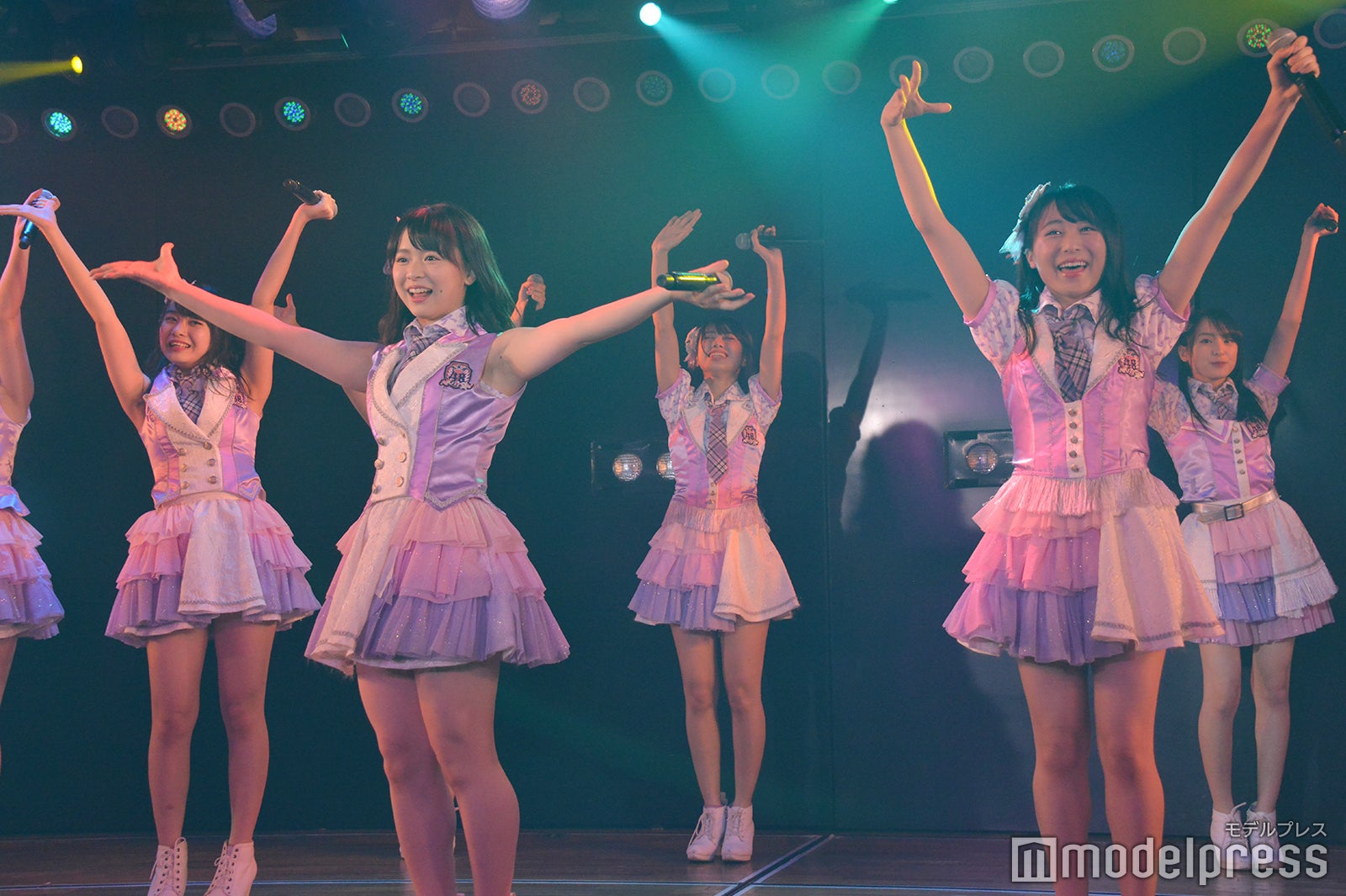 AKB48チーム8／AKB48チーム8「その雫は、未来へと繋がる虹になる。」公演 （C）モデルプレス