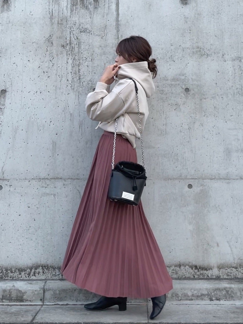 ラクで可愛い おしゃれさんから学ぶ 万能パーカー の正解コーデ モデルプレス