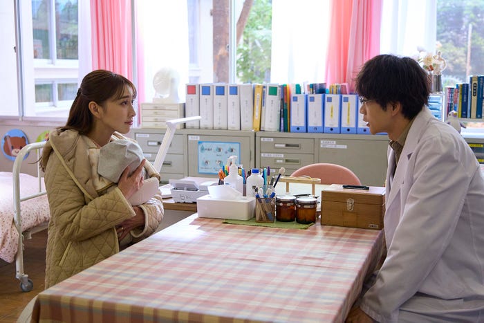 はいだしょうこ、松下洸平「放課後カルテ」最終話(C)日本テレビ