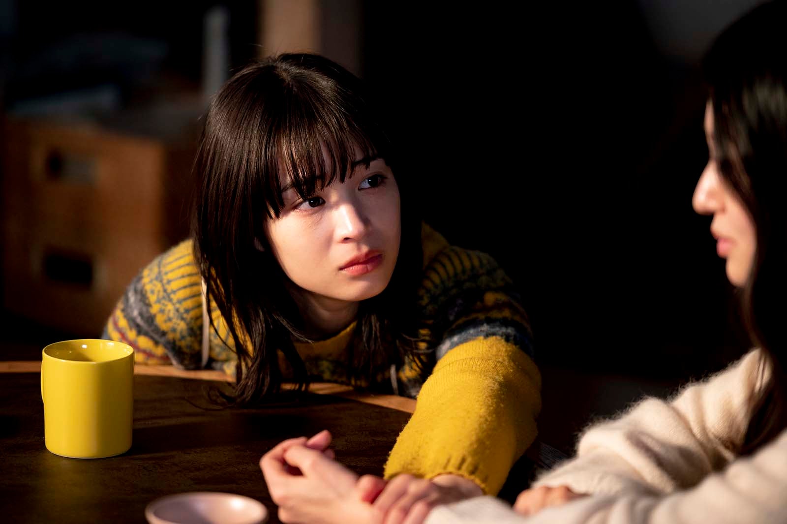 広瀬すず／「夕暮れに、手をつなぐ」第7話より（C）TBS