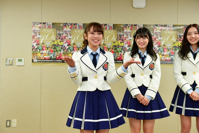 (左から)磯佳奈江、上西怜、村瀬紗英(画像提供:よしもとクリエイティブ・エージェンシー)