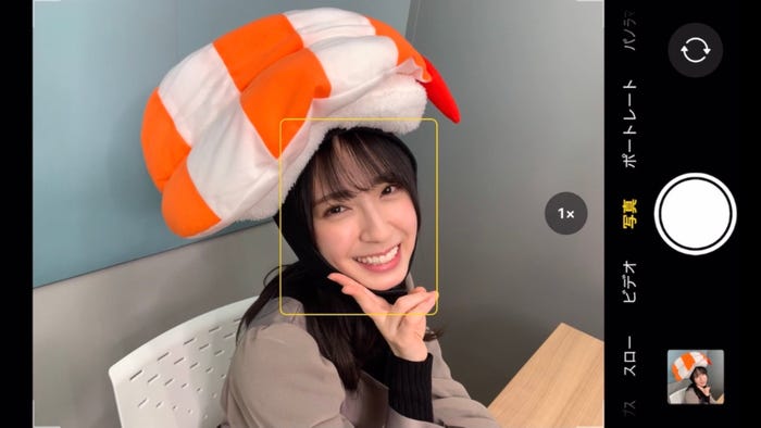 お寿司のコスプレをした金村美玖(撮影:小坂菜緒)/提供写真