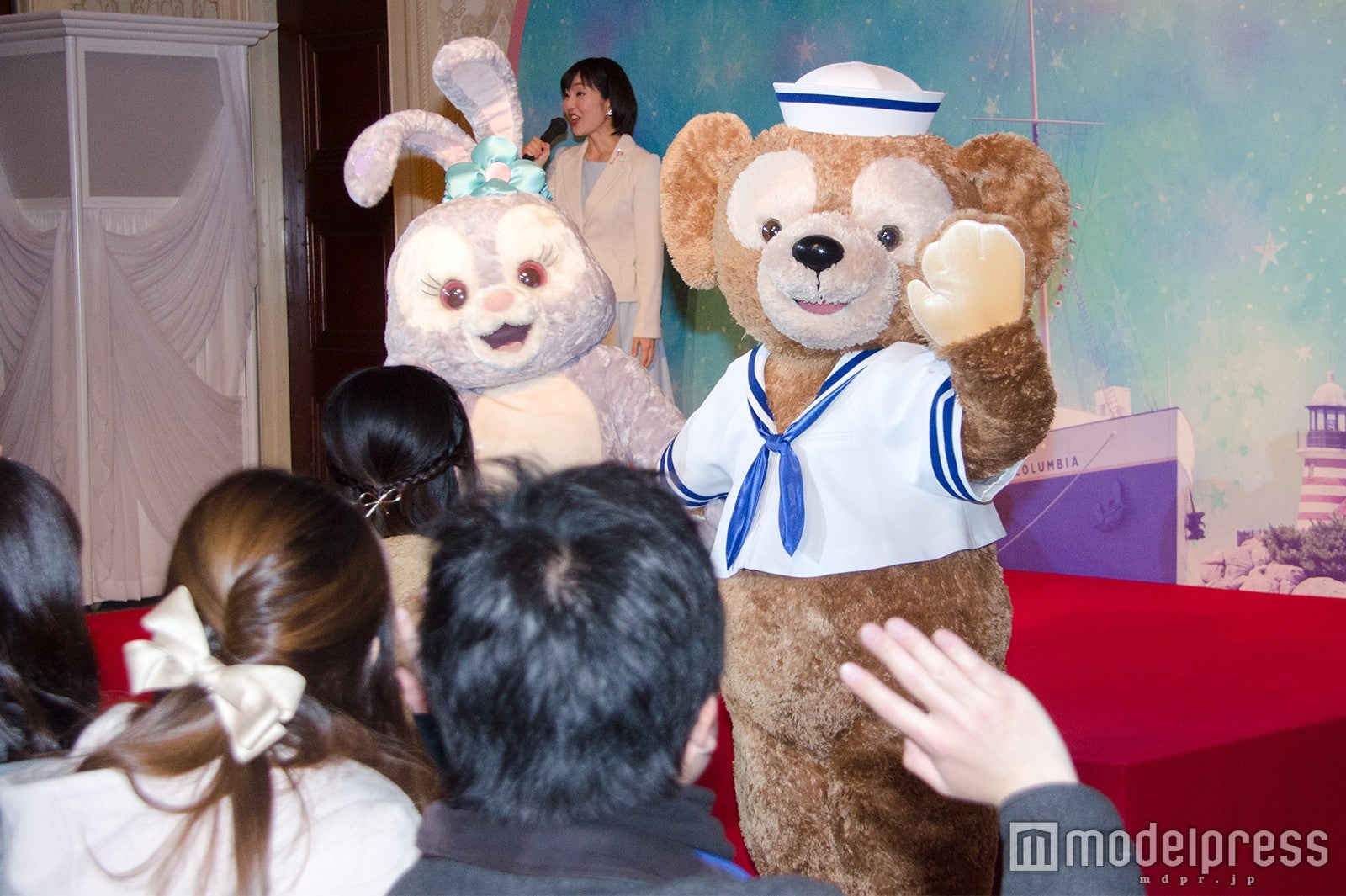 ステラ・ルー、ダッフィー（C）モデルプレス