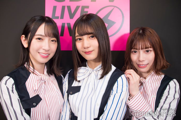 『CDTVライブ！ライブ！』に出演する日向坂46金村美玖、小坂菜緒、東村芽依 （C）モデルプレス