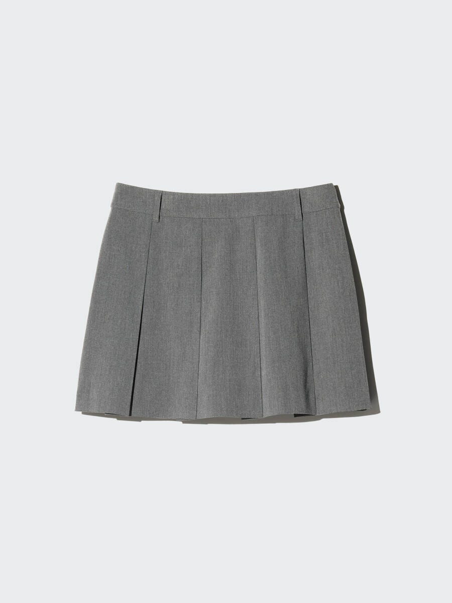 2026ユニクロ女性おすすめプリーツスコート