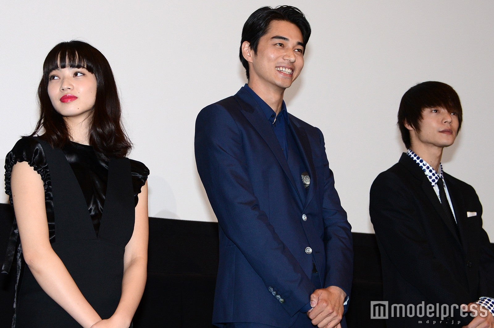 （左より）小松菜奈、東出昌大、窪田正孝（C）モデルプレス