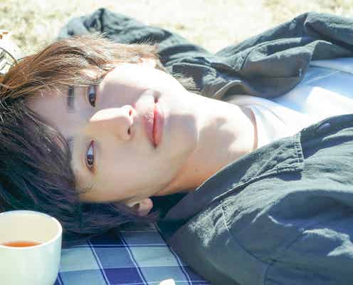 なにわ男子・道枝駿佑、眠る福本莉子を見守る…運命動き出す初デート場面カット解禁<今夜、世界からこの恋が消えても>
