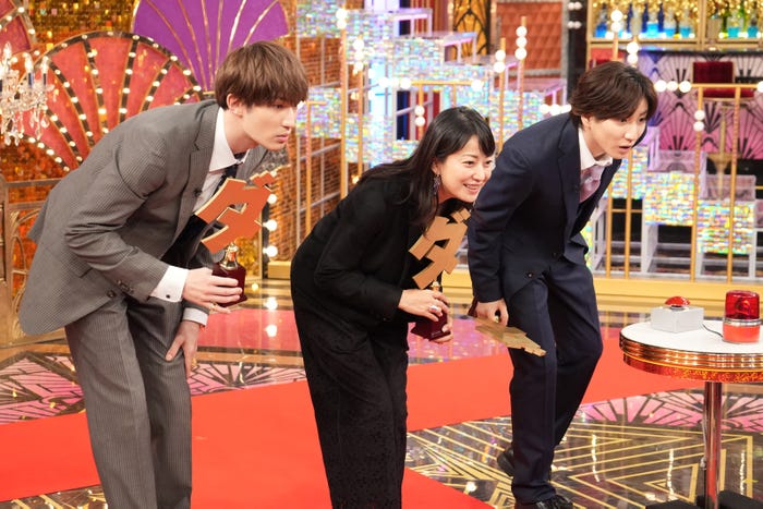 ジェシー、菅野美穂、京本大我(C)日本テレビ
