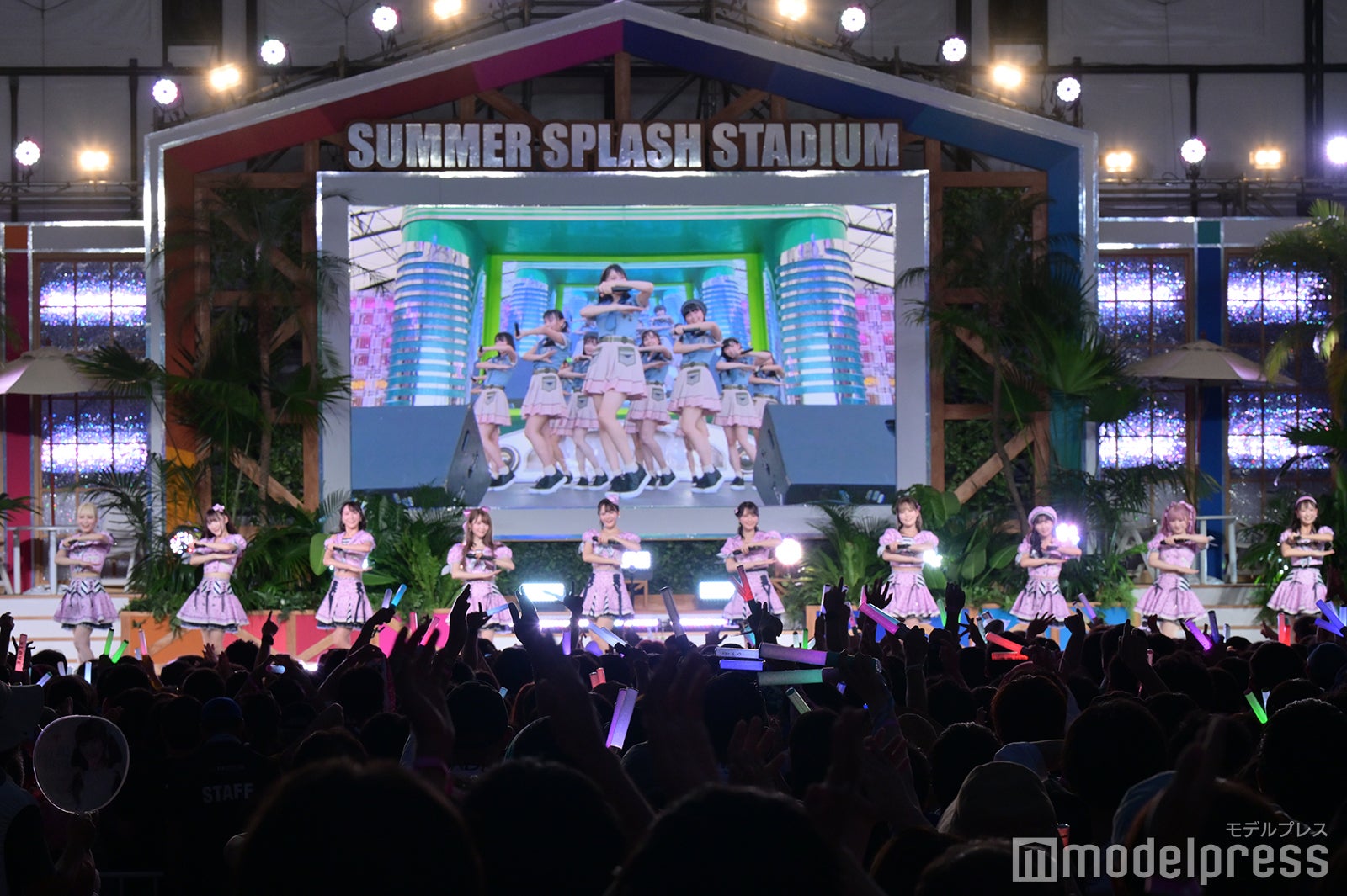 ＝LOVE（C）モデルプレス