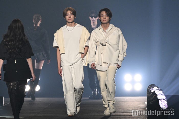 大久保波留、寺尾香信(C)モデルプレス