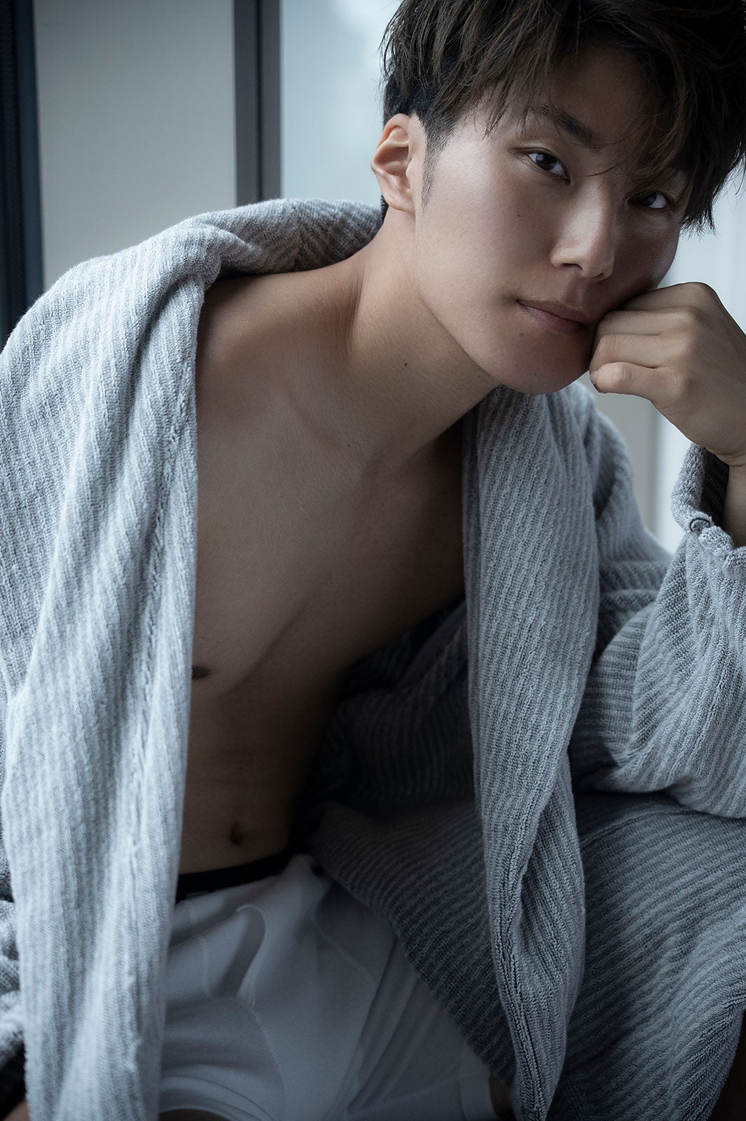 コムドット初写真集より／撮影：中村和孝／講談社