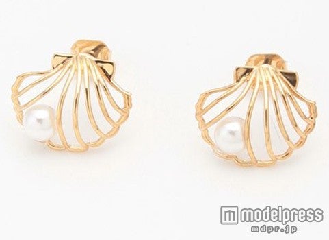 シェルパールピアス「phoebe」4,104円（税込）