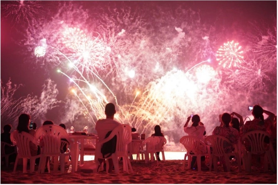 泉州夢花火／PREMIUM席（前列ガーデンテーブル席）／提供画像