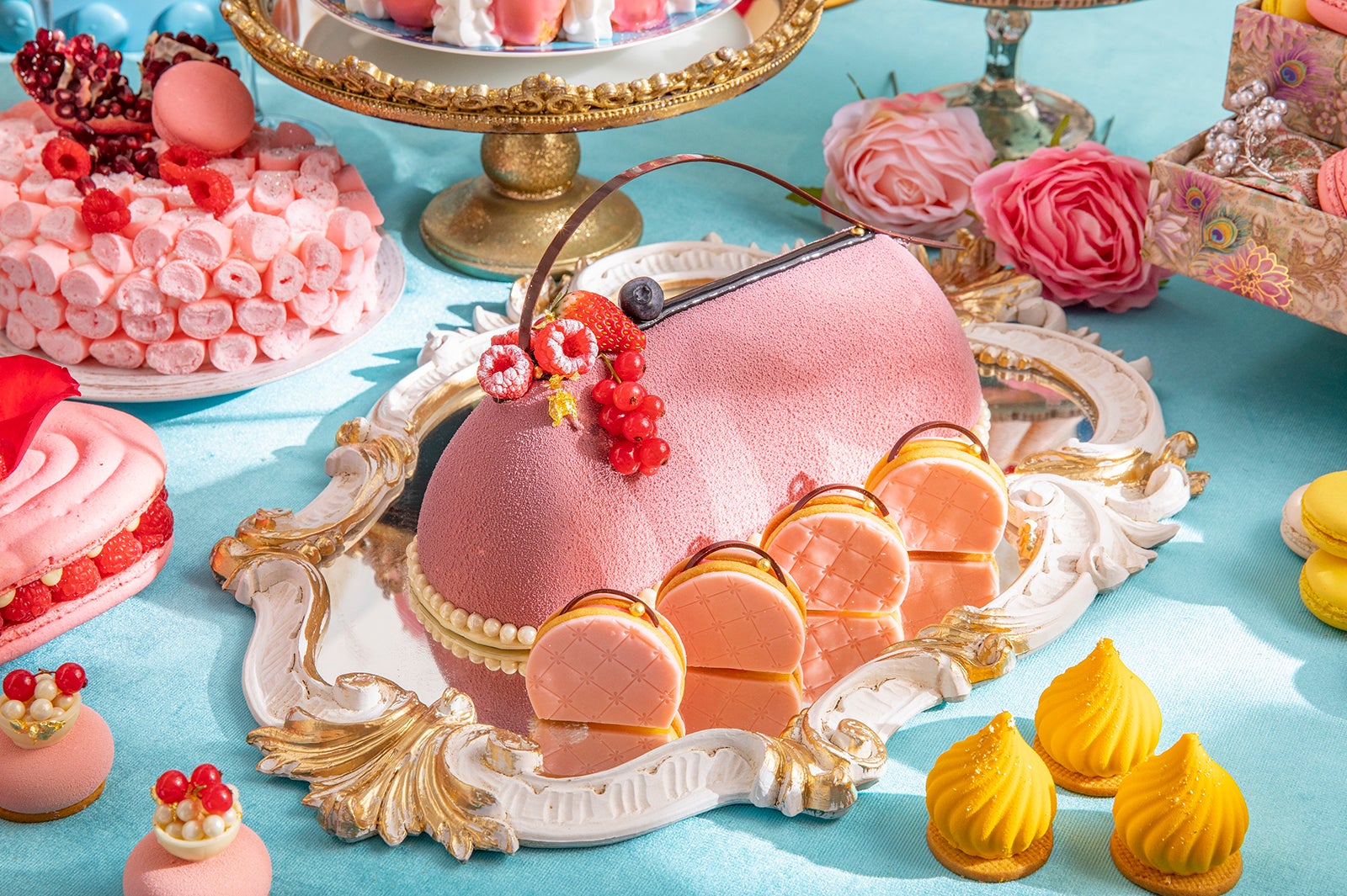 マリー・アントワネット スイーツ・オートクチュール／画像提供：ヒルトン東京