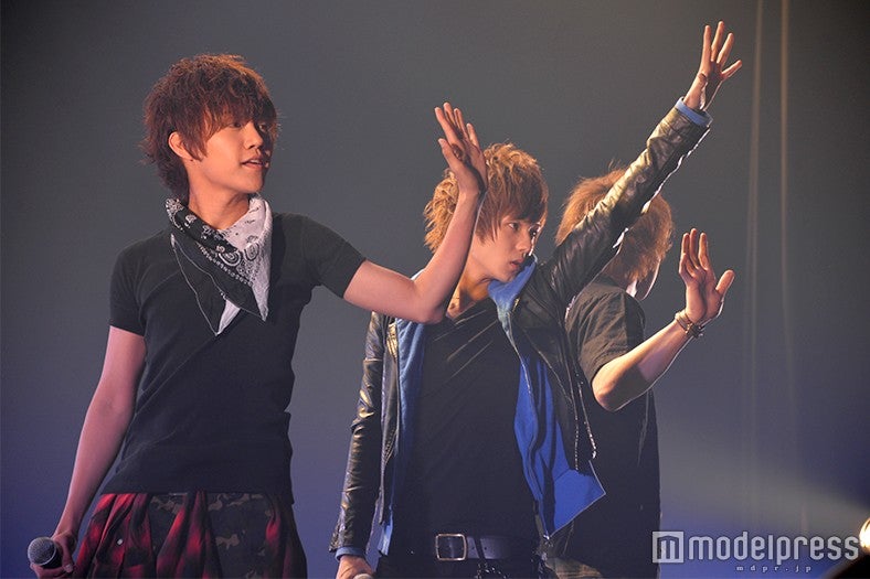 ZOLA（左から）まうい、なのっくす。、時人／昨年8月11日「LOOP vol.6」にて撮影（C）モデルプレス