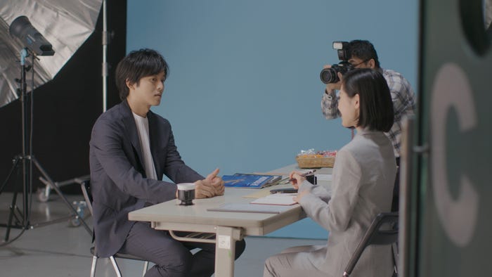 松坂桃李(左)/提供写真