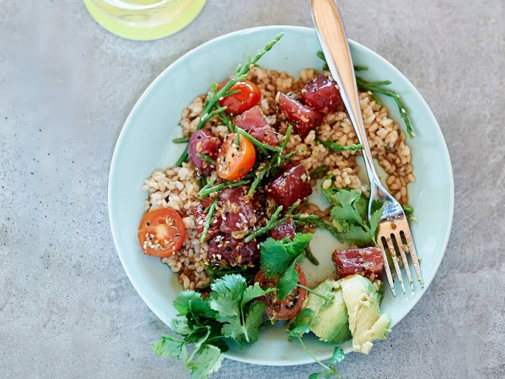 アサイーボウル w／ バナナ、ベリー、自家製グラノーラ／画像提供：bills japan