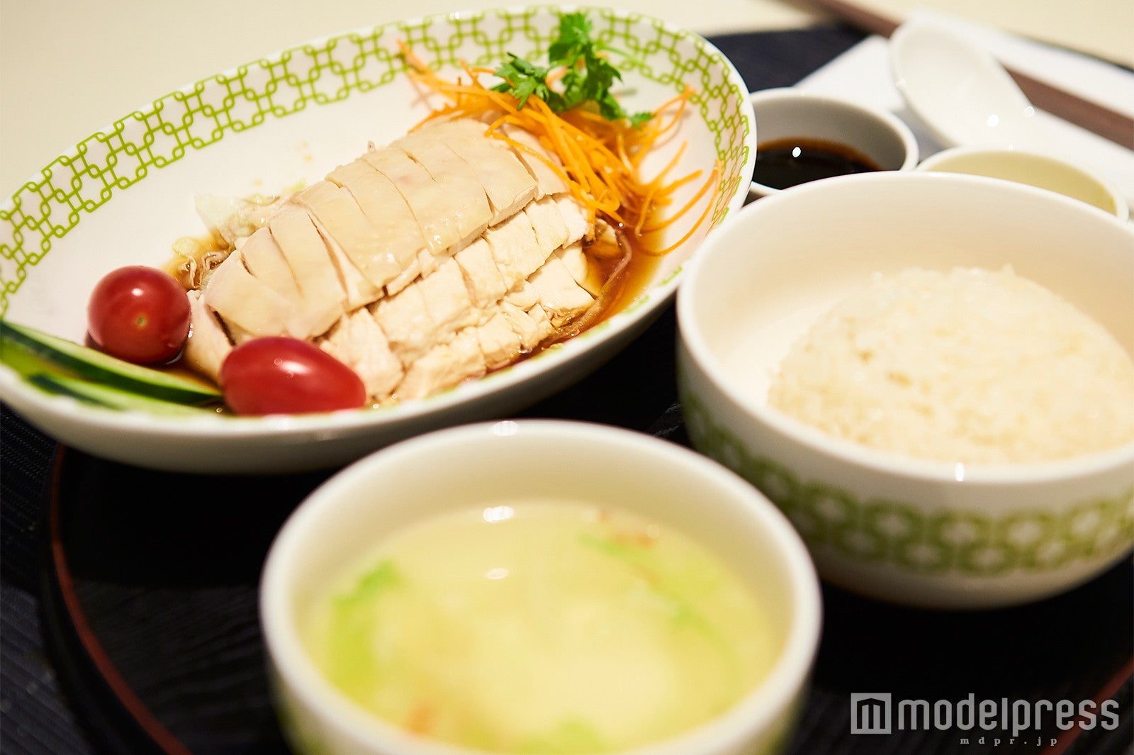 チャターボックス、32シンガポール＄（C）モデルプレス