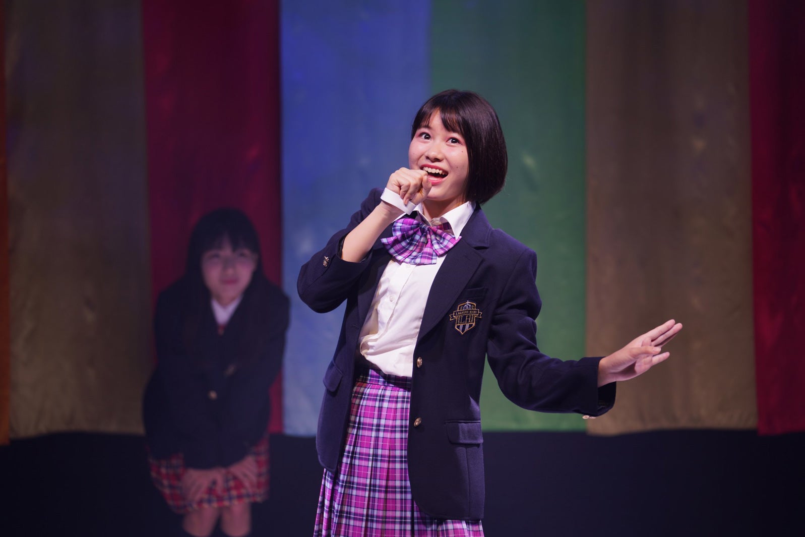 新垣結衣ら所属「レプロ」若手女優が輝く！体当たりステージを完走