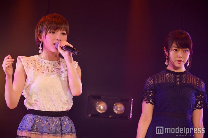 岡田奈々、峯岸みなみ/井上ヨシマサ「神曲縛り」公演(C)モデルプレス